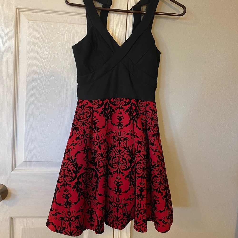 Crystal Doll Semi-Formal Dress, Size 1 in Juniors